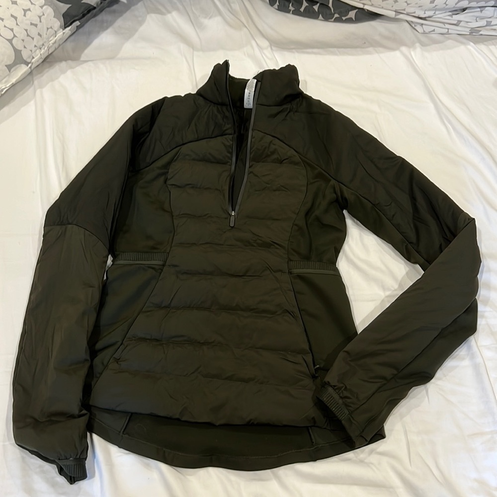 Like new lululemon pullover